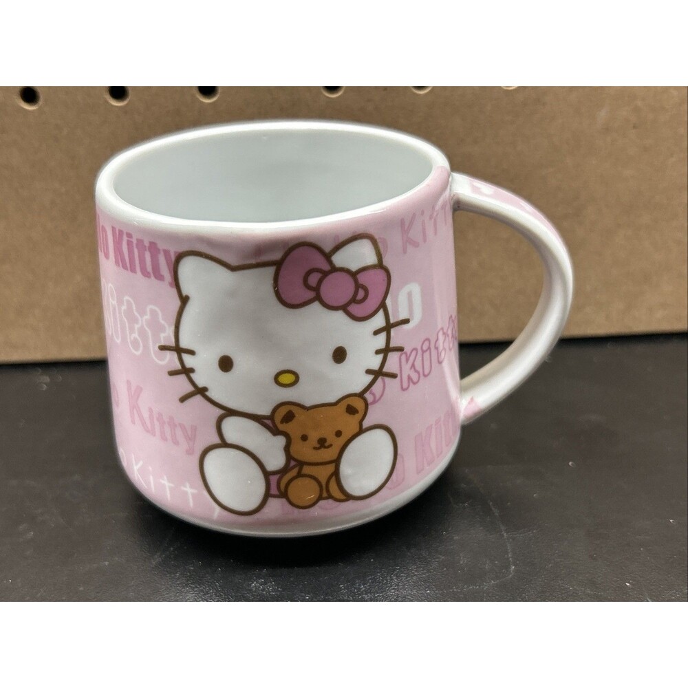 Hello Kitty Mug 3 1/4" Tall 3" Wide